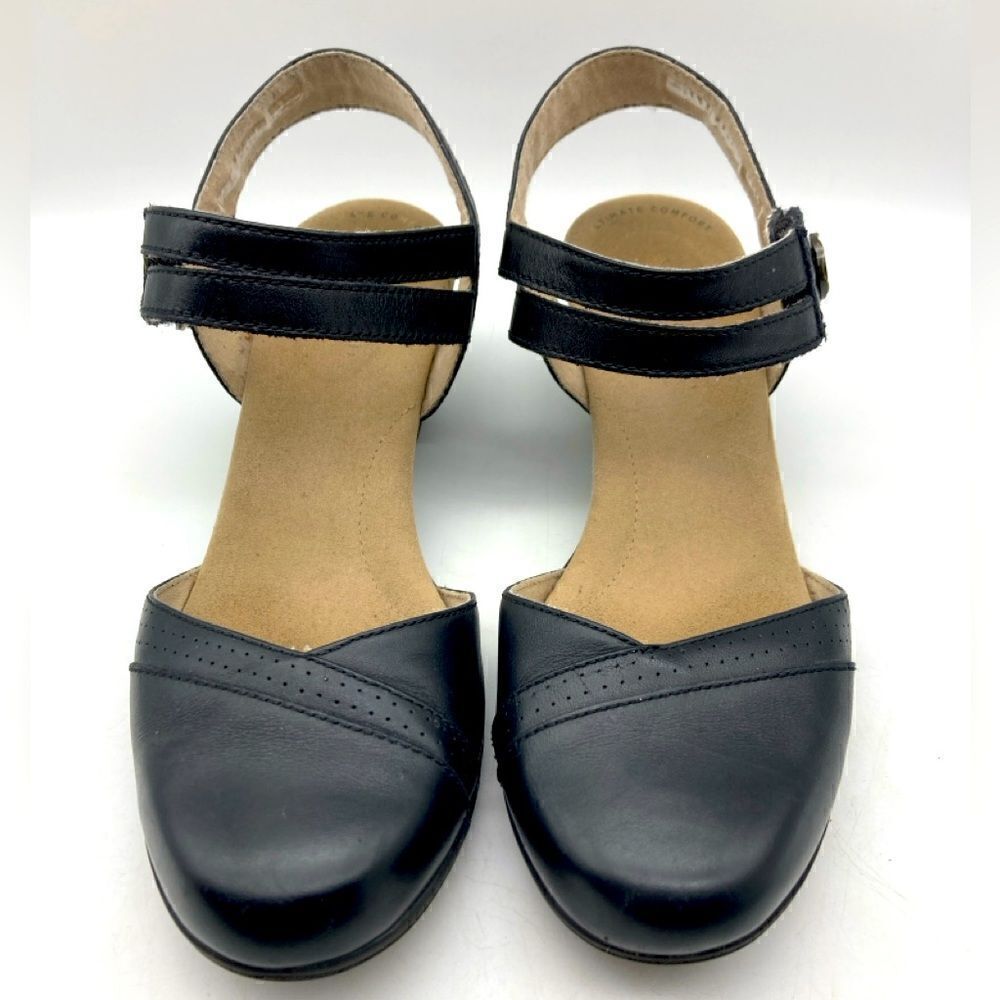 Clark’s Women’s Black Leather Sandals Size 7M